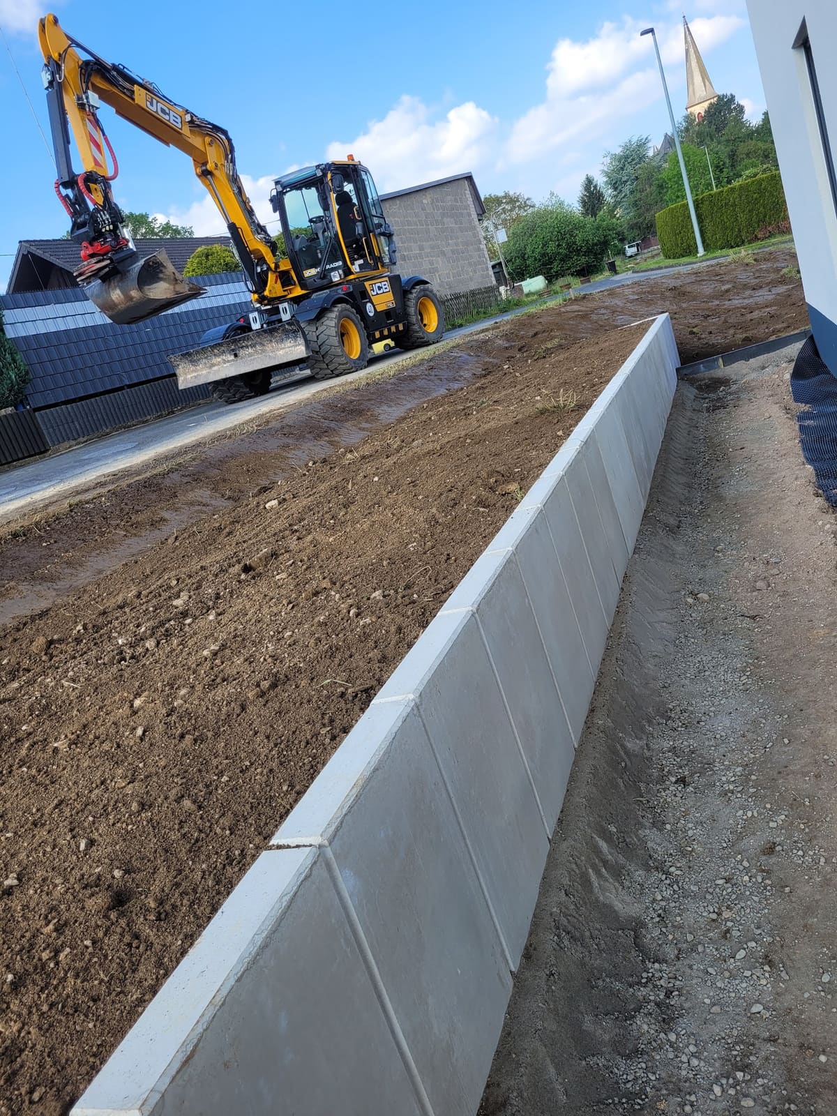 Aus Böschung wird Stellplatz